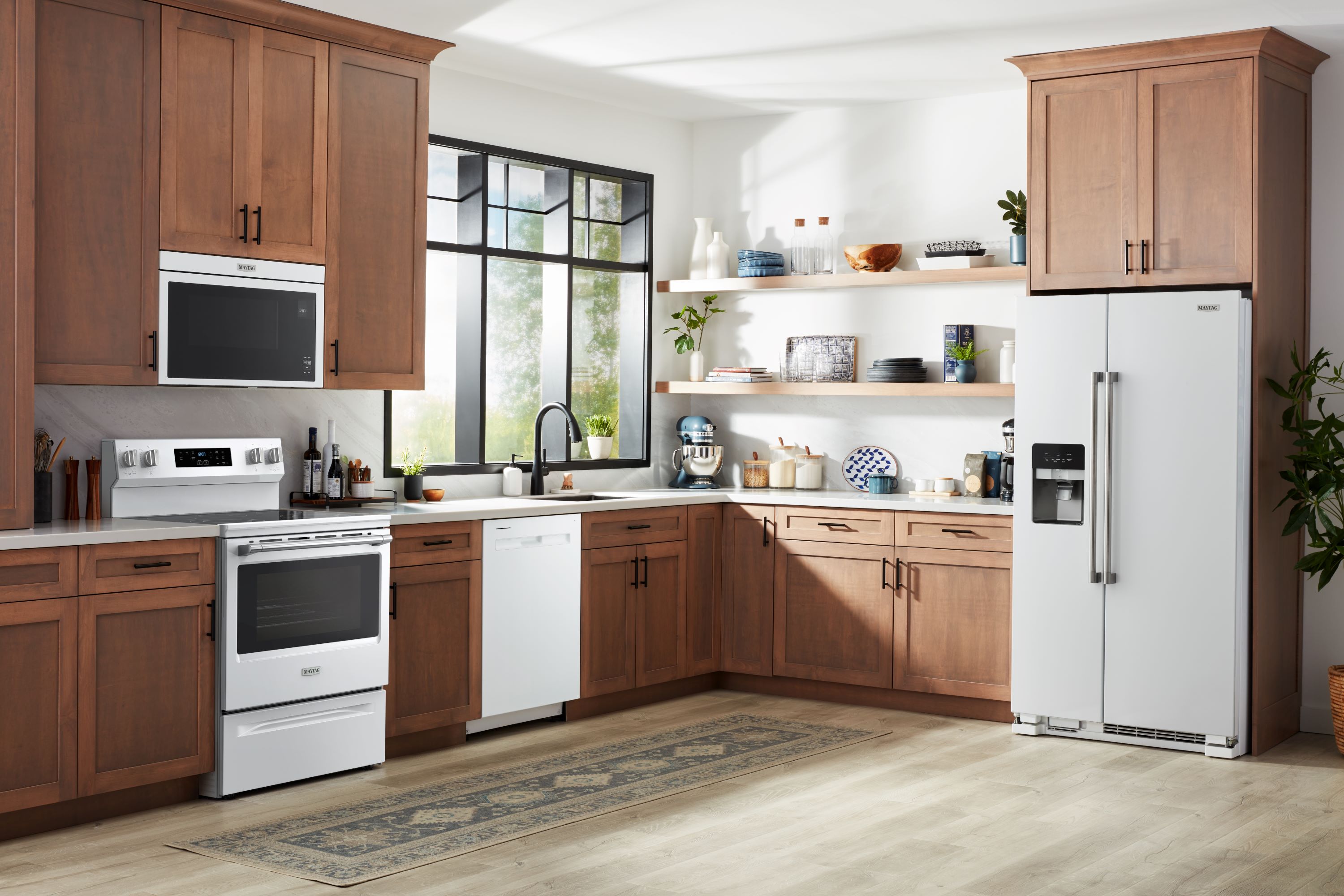 Maytag Maytag 30 in. 5-Element Freestanding Electric Range with Precision Cooking System 1